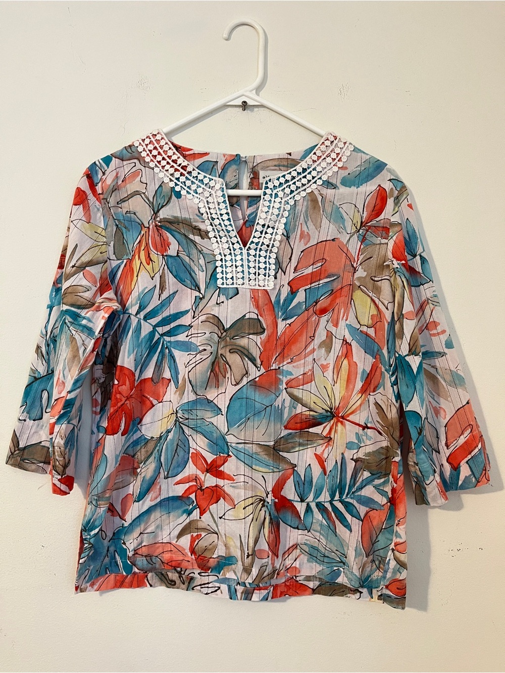 Alfred Dunner Floral Lattice Split-Neck Blouse size 8 Petite 100% Cotton Tunic